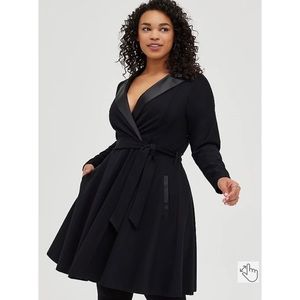 NWT - Torrid Black Long Sleeve Tuxedo Skater Dress - Sz 1X